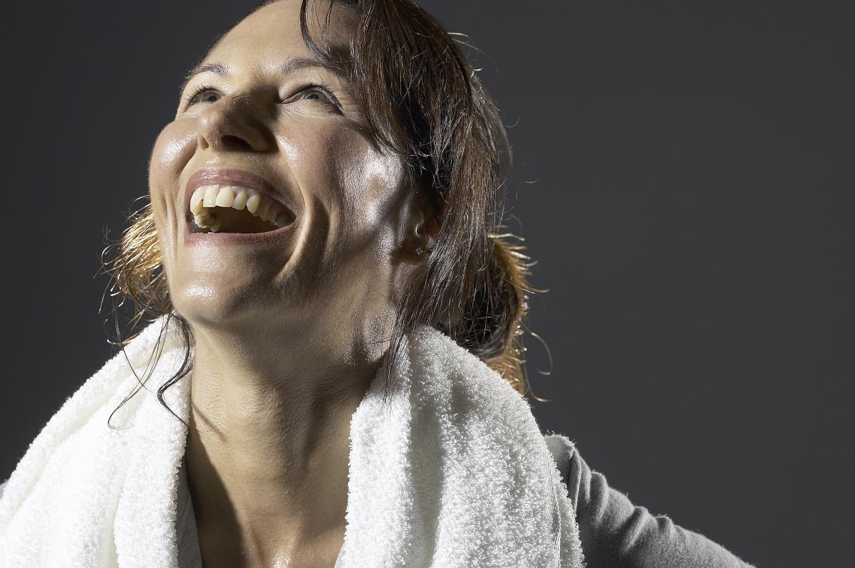 Woman-Laugh-Fitness-Towel