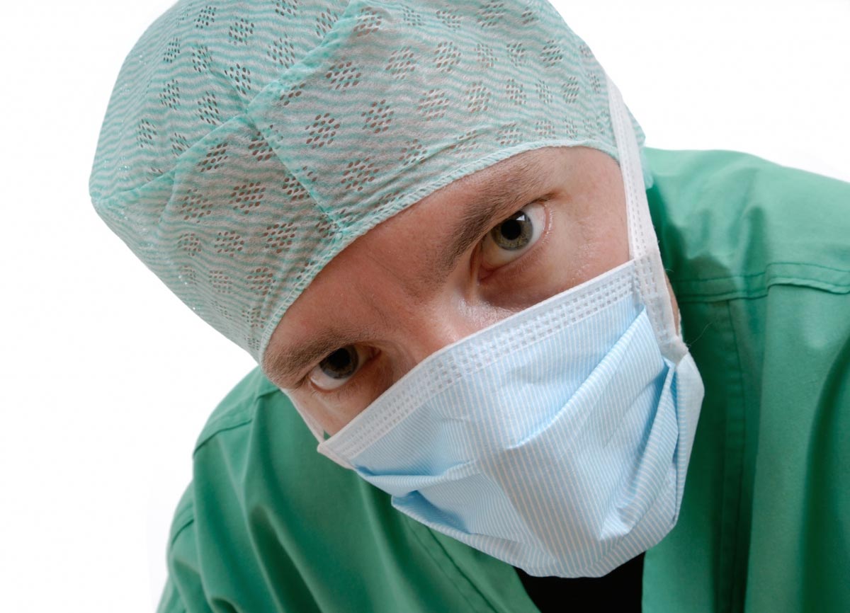 Doctor-Surgeon-Close-Up-Mask-Scrubs